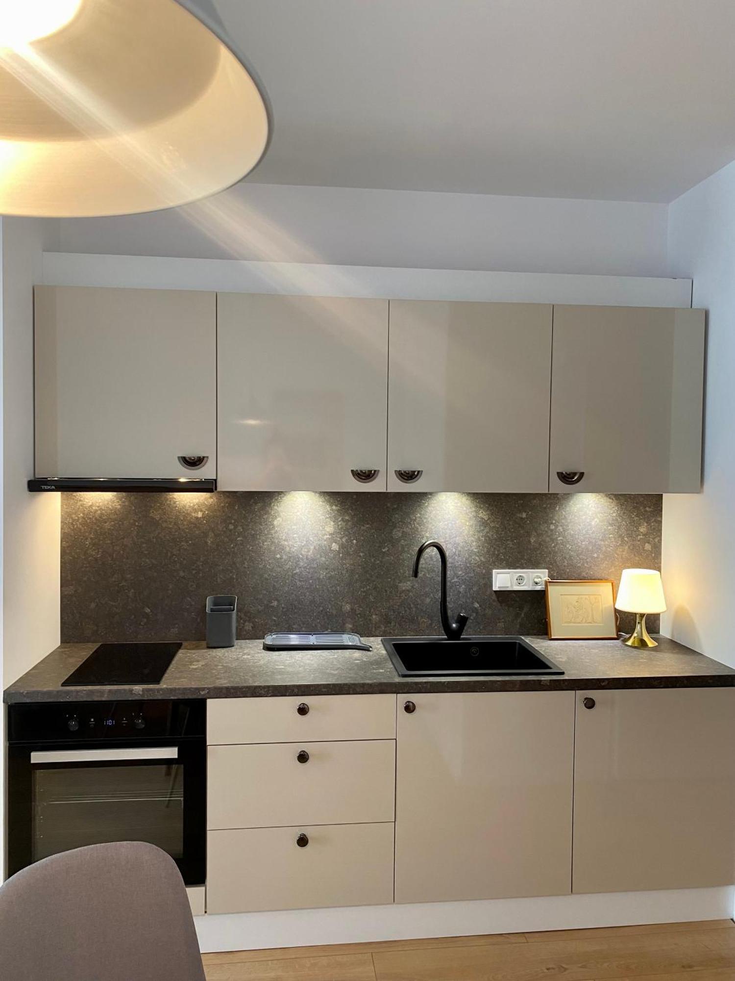 Mycampus Unwe Studentski Mountain Views Modern Kitchen Equipment Szófia Kültér fotó