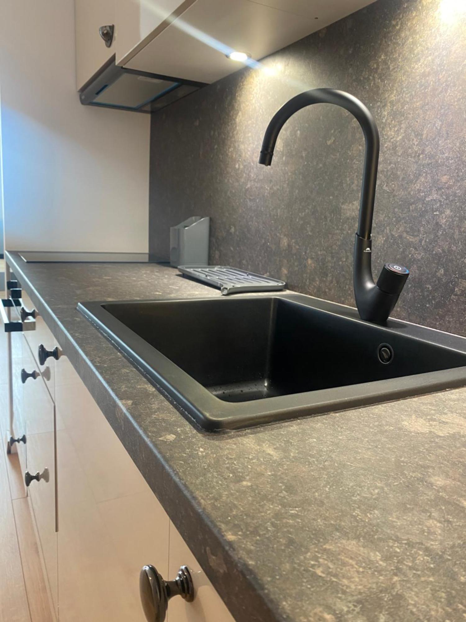 Mycampus Unwe Studentski Mountain Views Modern Kitchen Equipment Szófia Kültér fotó