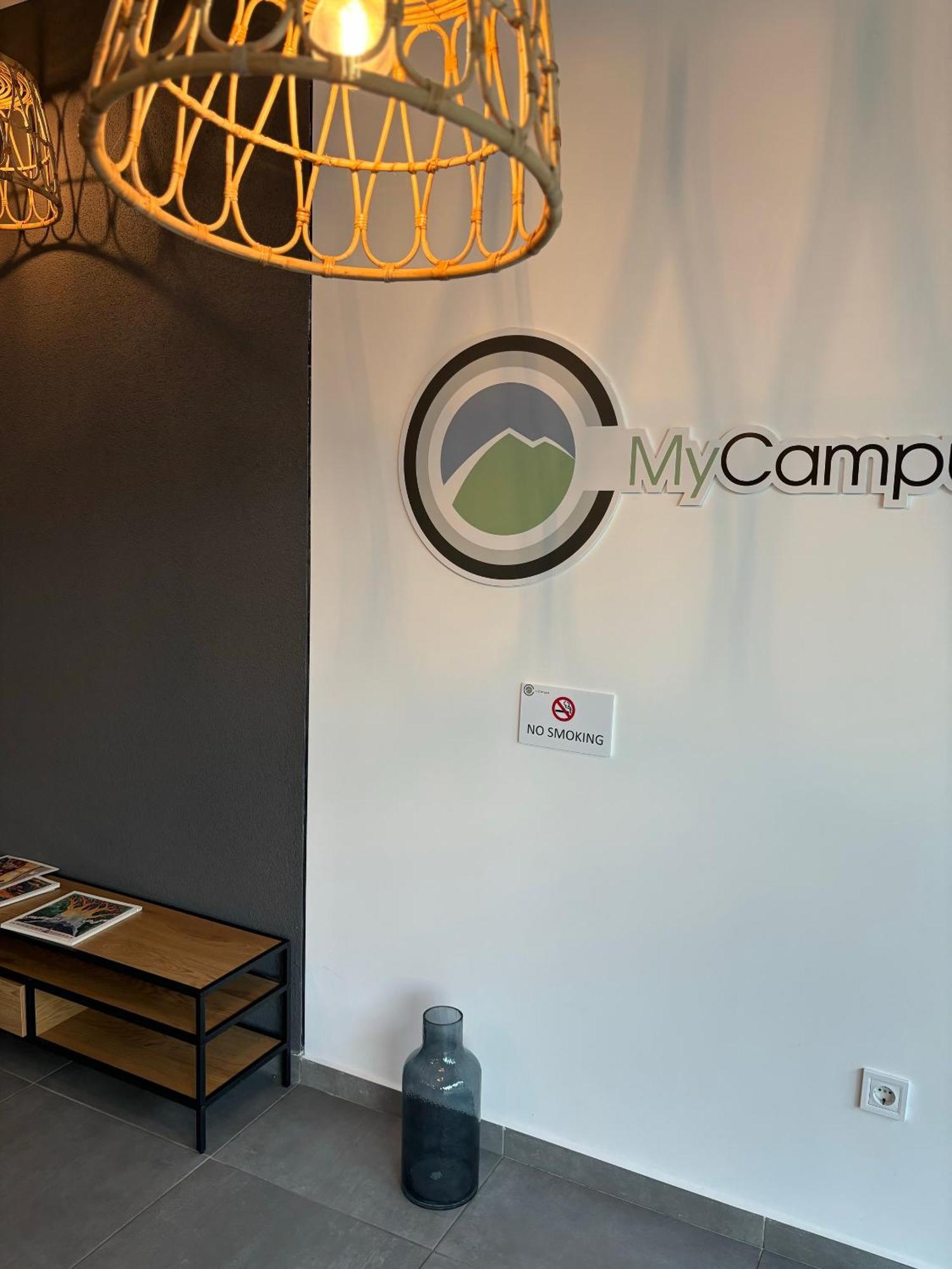 Mycampus Unwe Studentski Mountain Views Modern Kitchen Equipment Szófia Kültér fotó